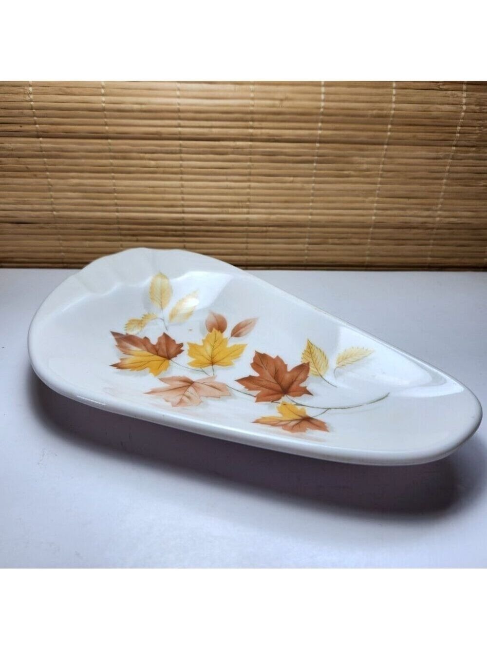 Ashtray Vintage Melamine Mid Century Kidney Shape Autumn Leaves Made in Canada